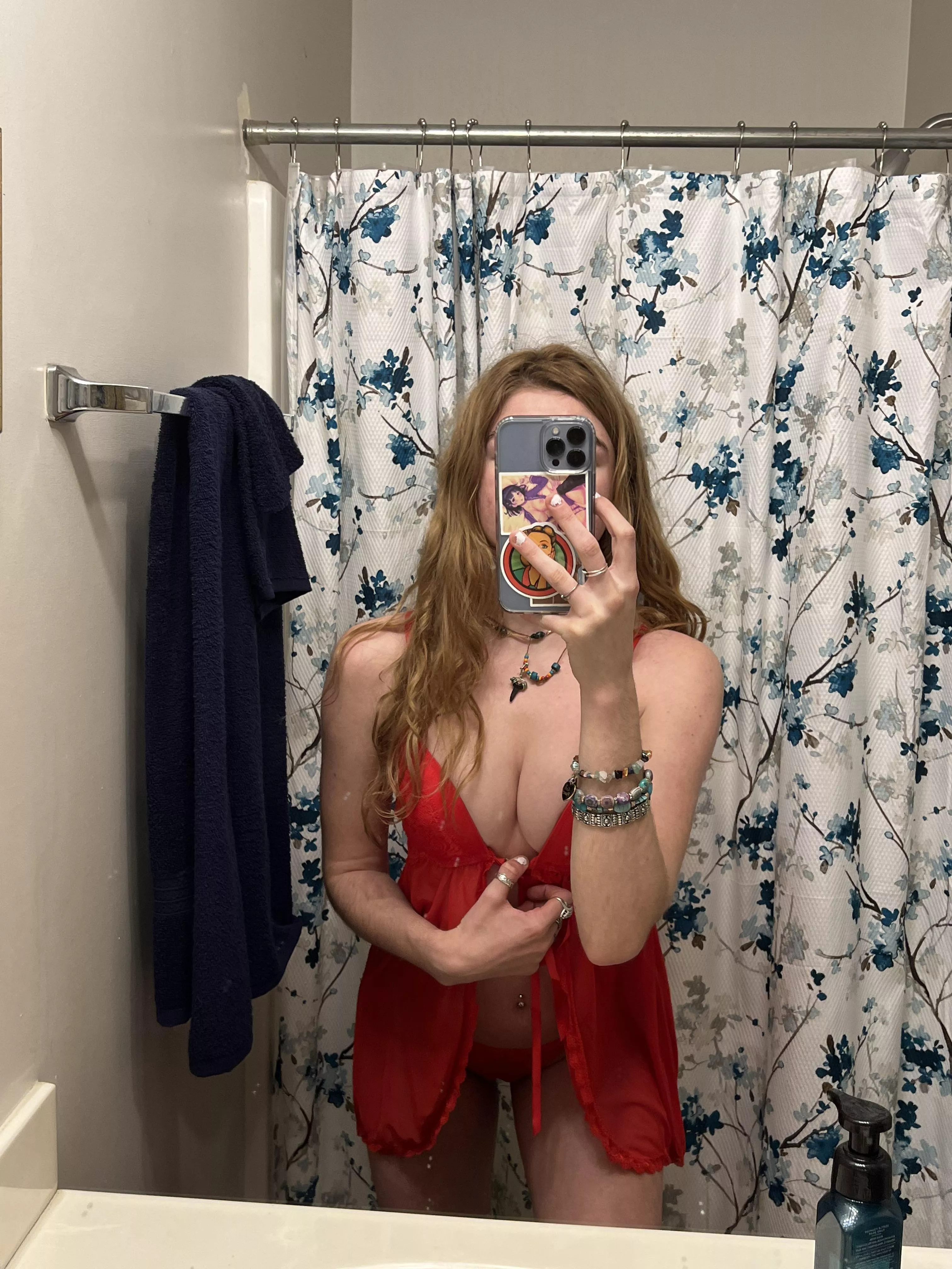 iPhone lingerie selfie ❤️