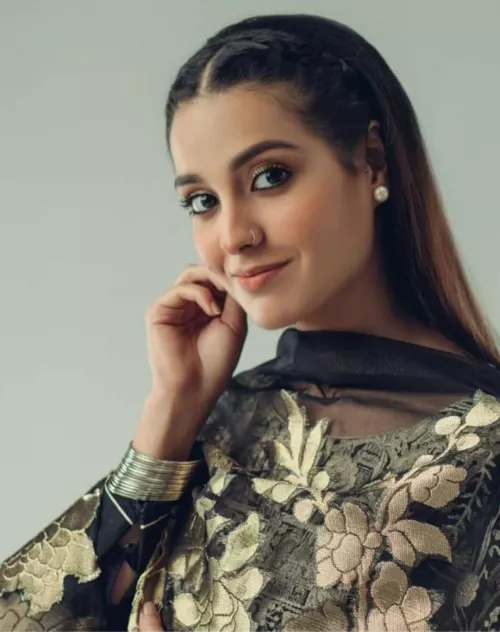Iqra Aziz
