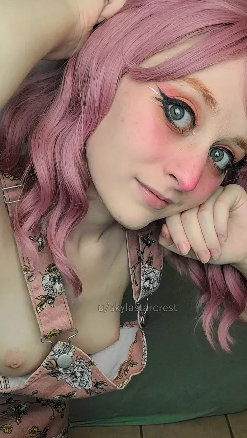 Is my sneaky flash adorable?