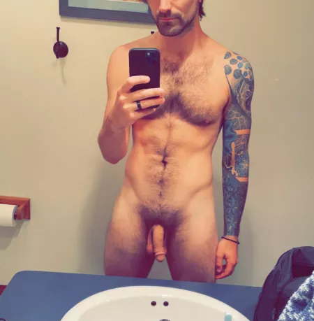 It’s been a while. Does reddit still find me attractive?