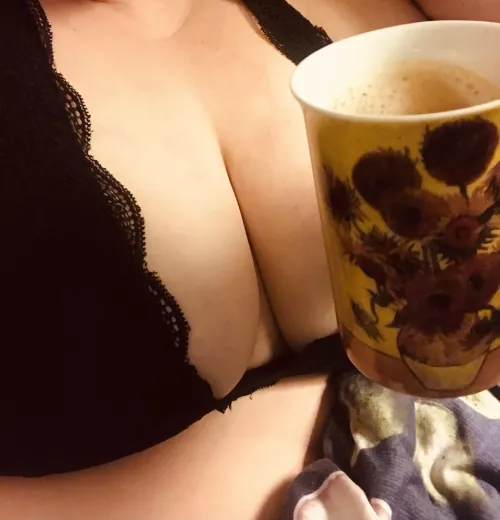 It’s nice when the coffee comes to me!