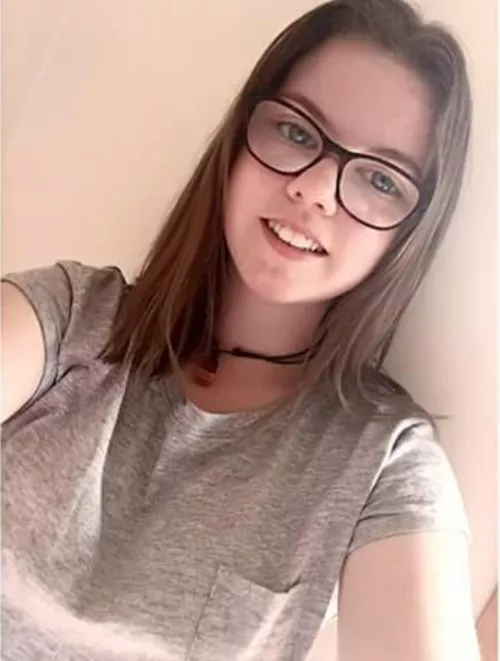 I've always wanted to be tributed. I'm F19. any guys wanna send me a tributed version of my pic?