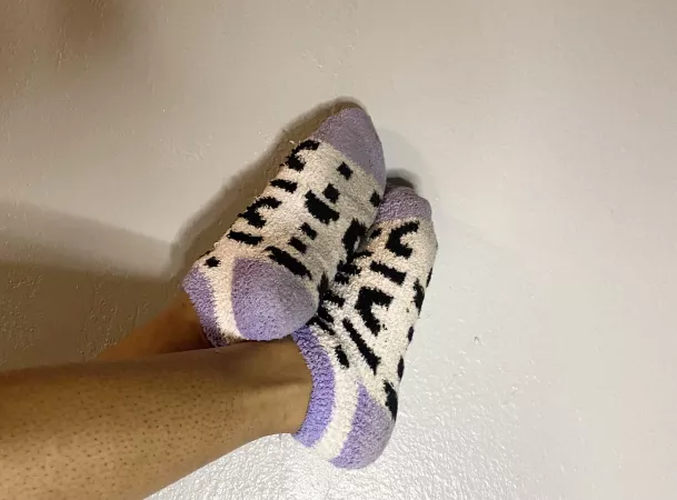 Ive been walking around in these dirty socks for a week, my foot scent is immaculate[female] • TikTok link in comments