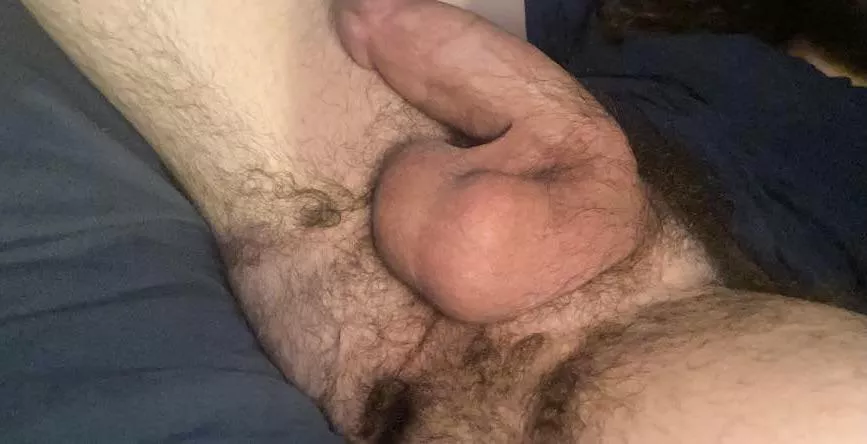 I’ve never fucked a dude so who’s down to help me experiment ;)