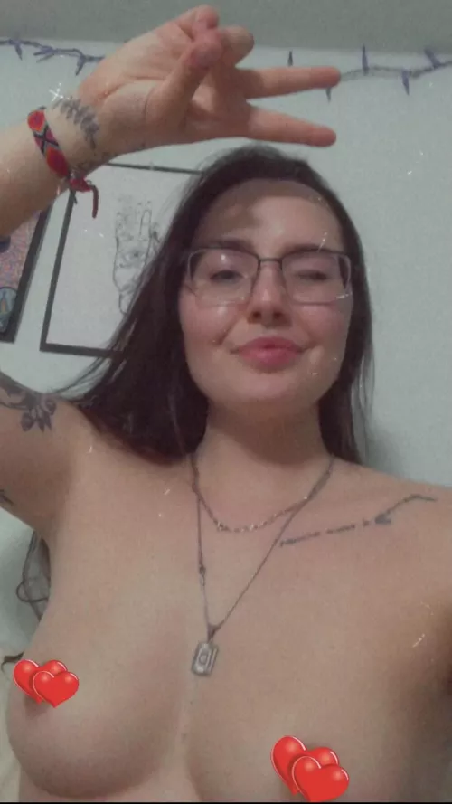 Join me on my OnlyFans! Top 7.5%- discount available for a limited time:^) link is in the comments💞