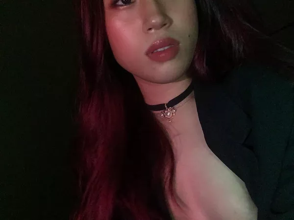 just a lil peek :> [f]