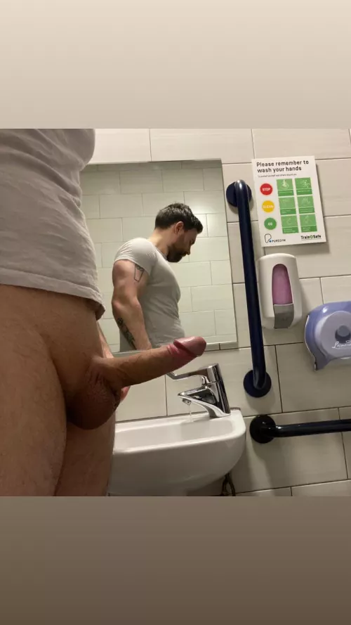 Just before I get sweaty in the gym