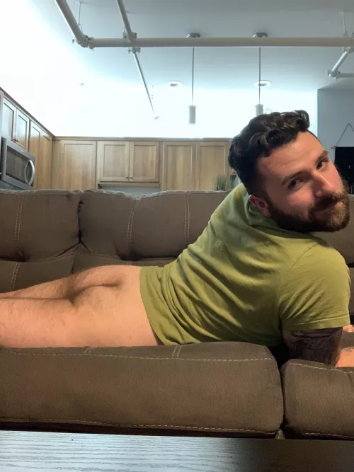 Just hanging out 😌