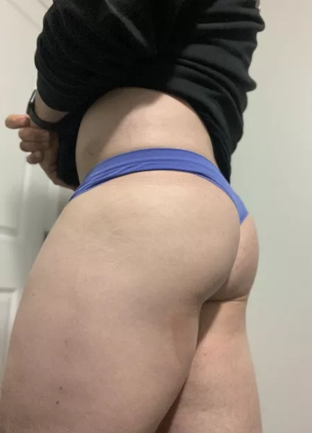 Just heading off to work! Hope no one notices!