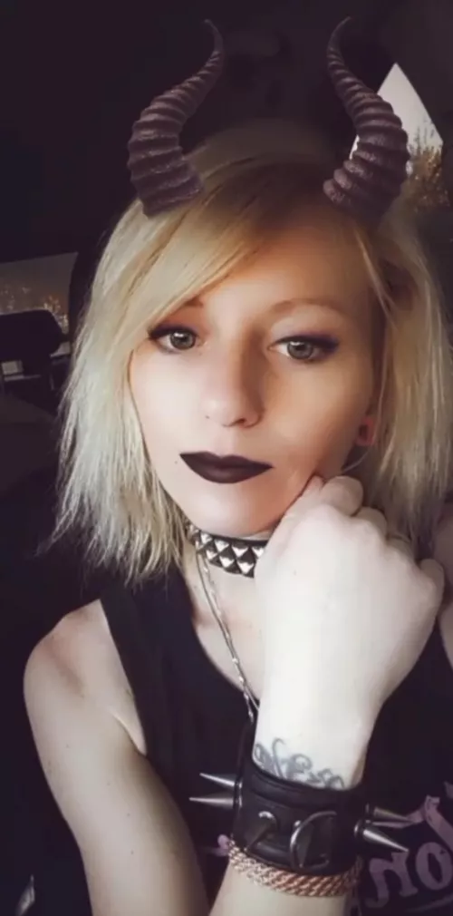 Just s starving artist 🎨