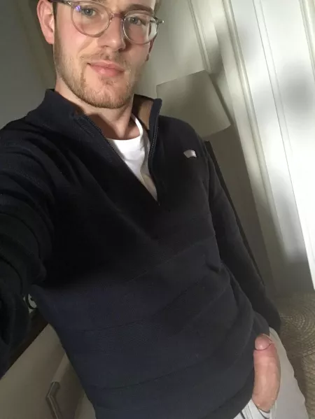 Just take a break from work with me…