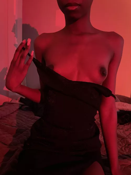 Keep your eyes on me