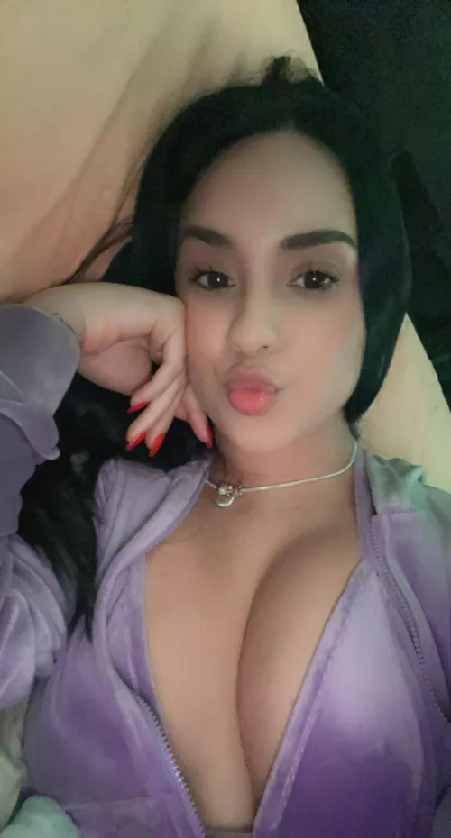 kik me if you’re tribbing kik: needtribs2