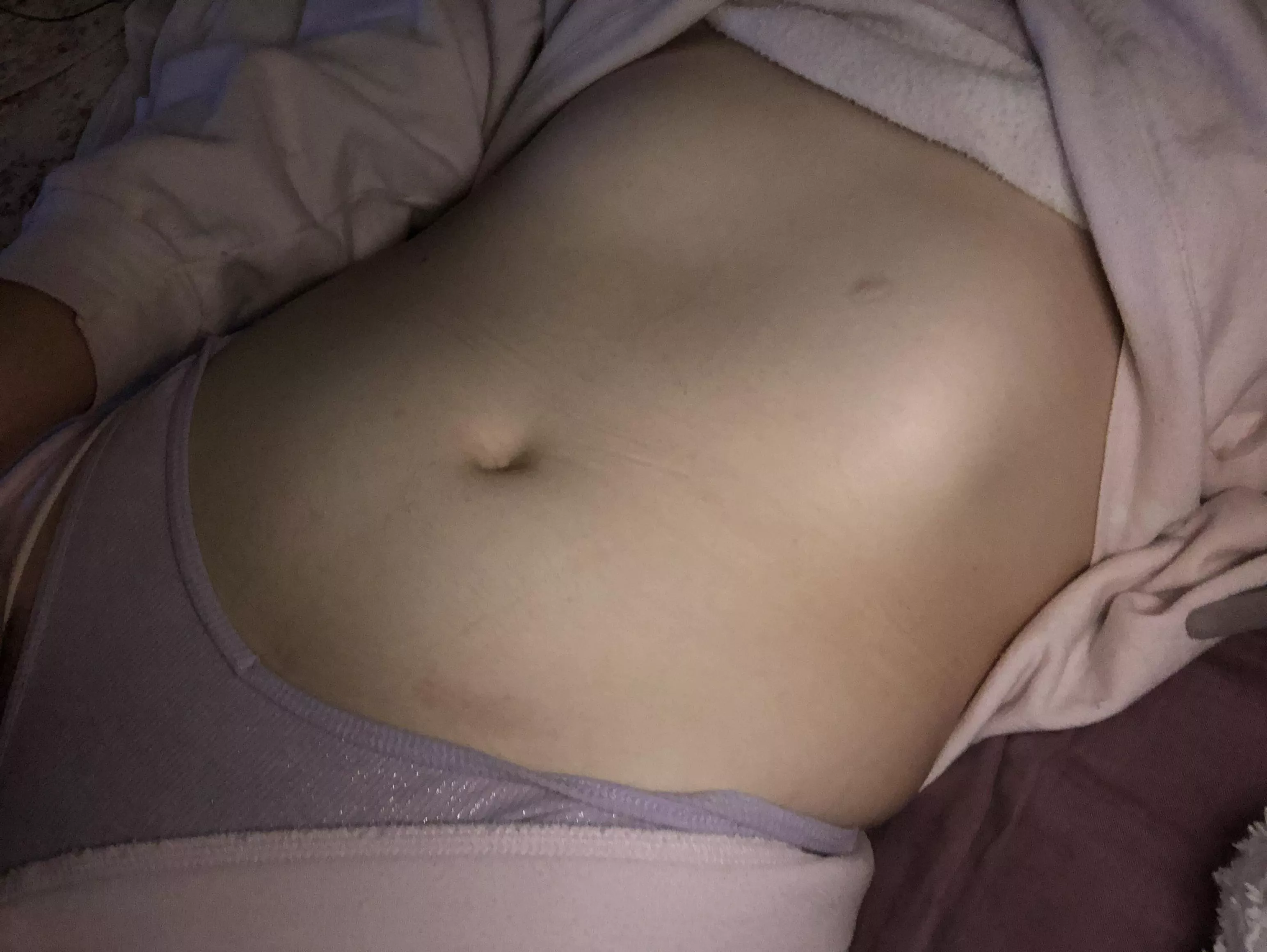 Kis my tummy? 🥺