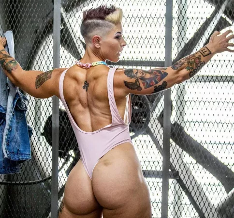 Kourtney Olson is so fine