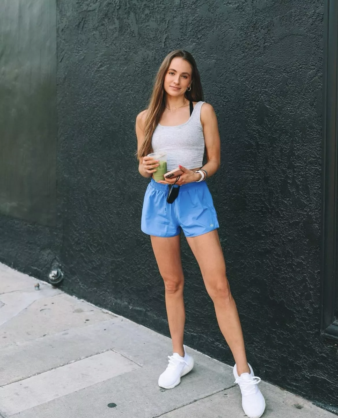 Leggy