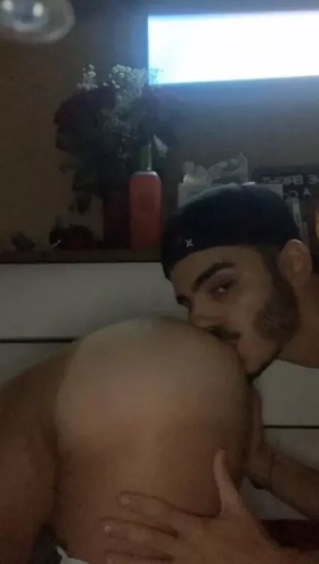 lemme eat it 😈👅