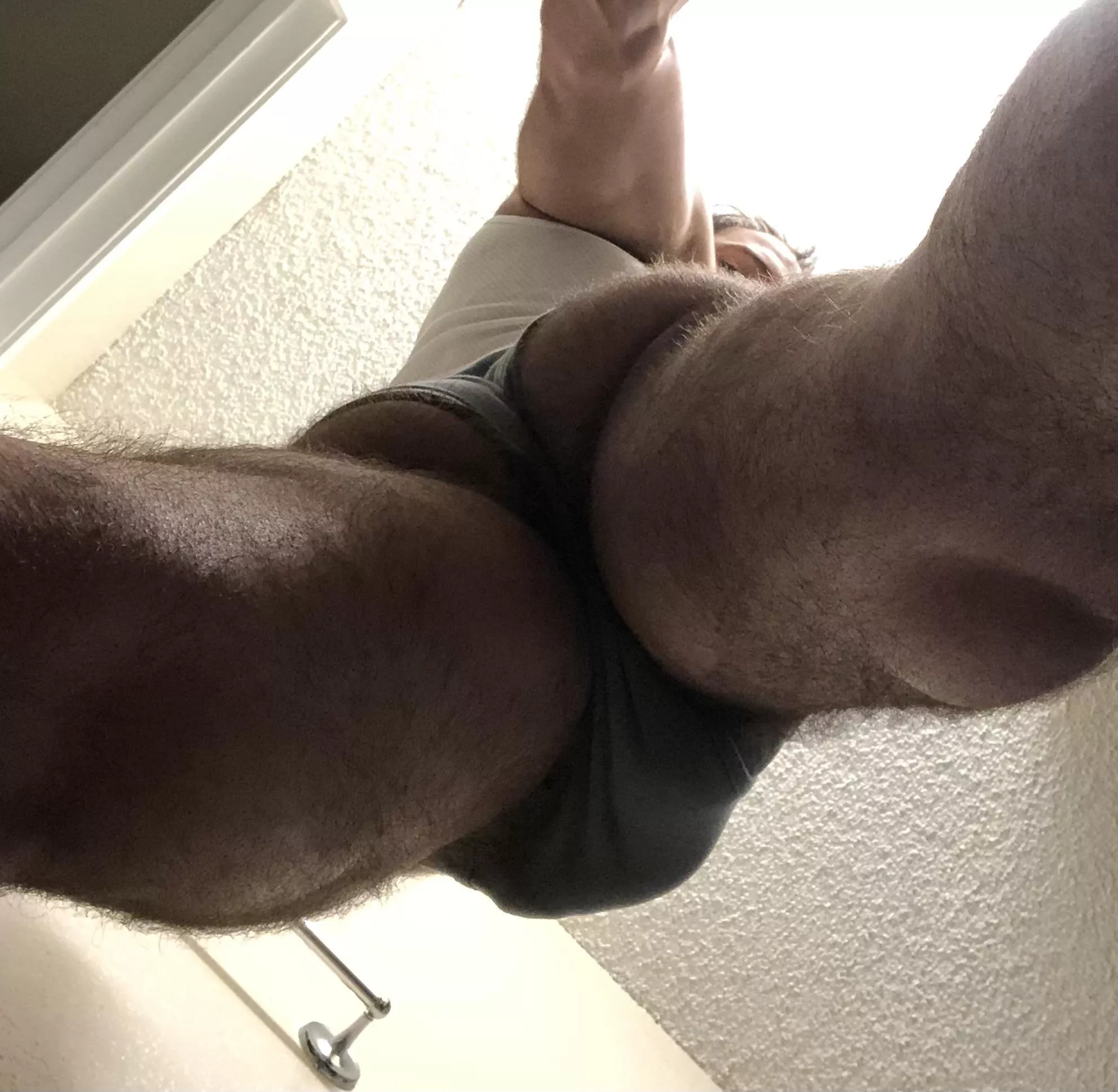 Lemme sit on your face? 😇🍑
