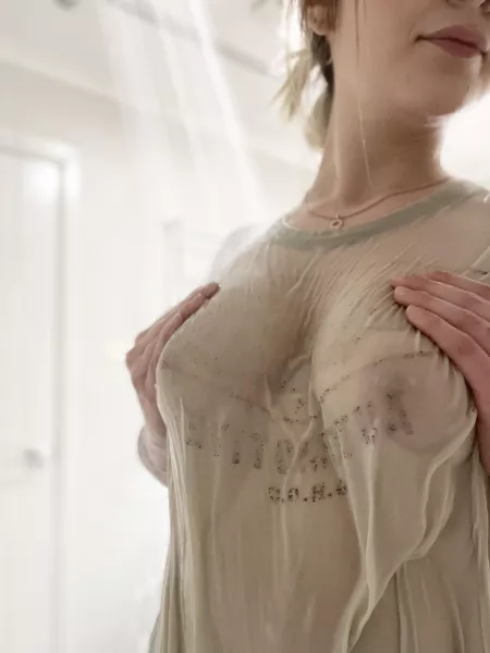 let’s save water… shower with me? 💦