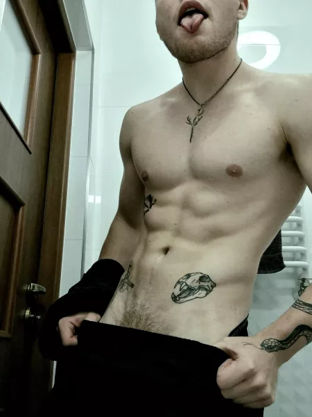 Lick my perfect shape body. 🥵🥵🥵 Lick my perfect shape body. 🥵🥵🥵