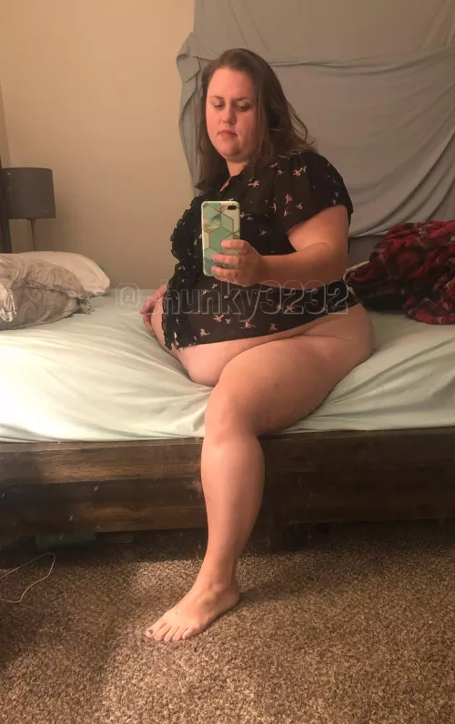 Like I’ve always said rounder in the middle the better. Don’t you agree? 😘