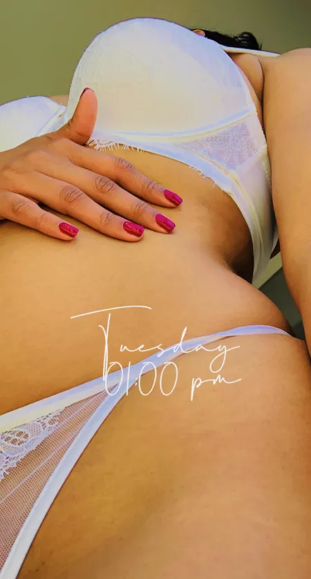 Like my white lingerie [F]