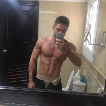 Like that tan line…? 😈