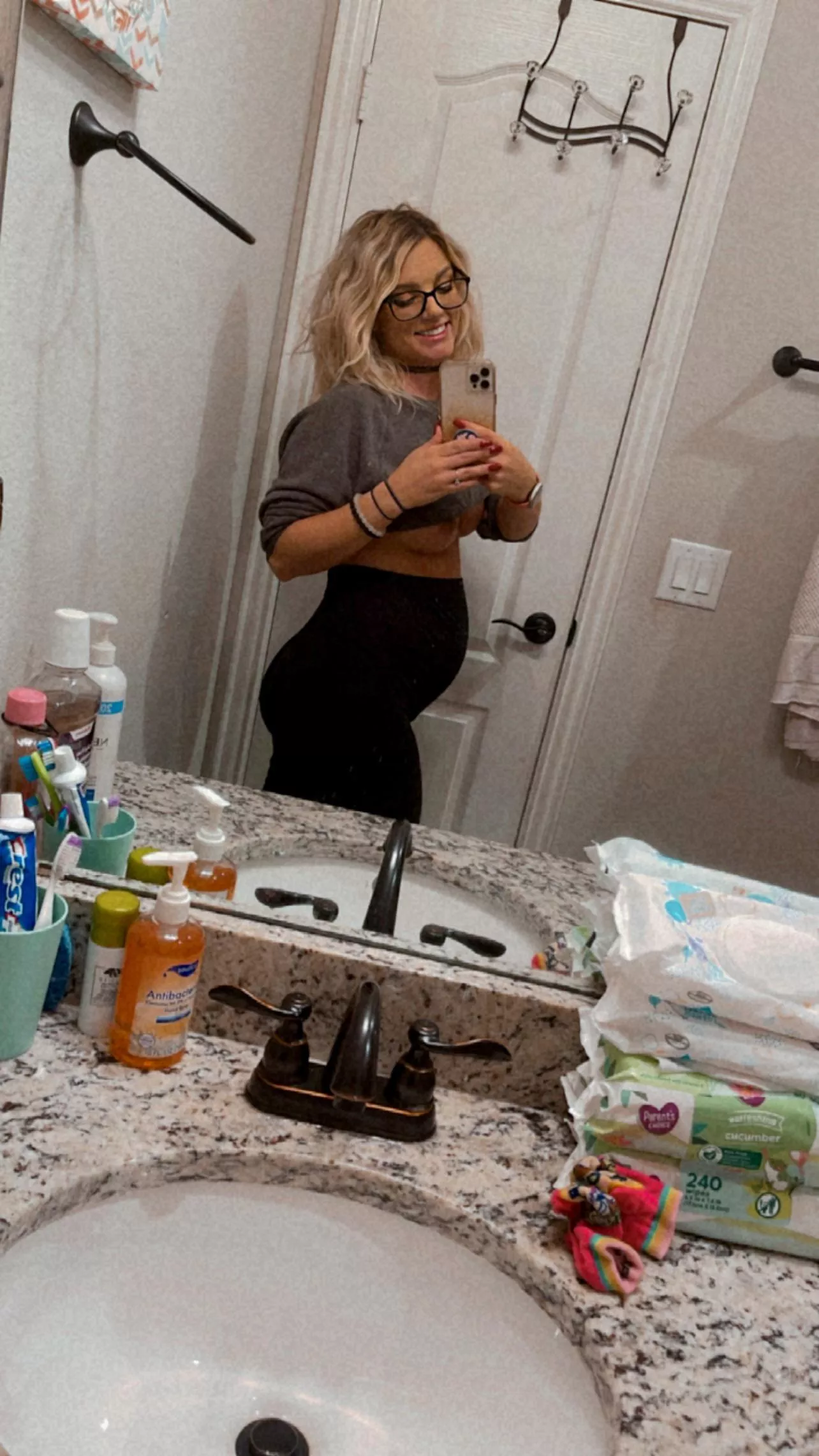 lil tittie peekaboo! Y’all I’m enjoying my pregnancy so much more since I’ve joined these subreddits! I wanted to say thanks for all the love, pregnant mamas matter!!!! 🥰 lil tittie peekaboo! Y’all I’m enjoying my pregnancy so much more since I’ve joined these subreddits! I wanted to say thanks for all the love, pregnant mamas matter!!!! 🥰