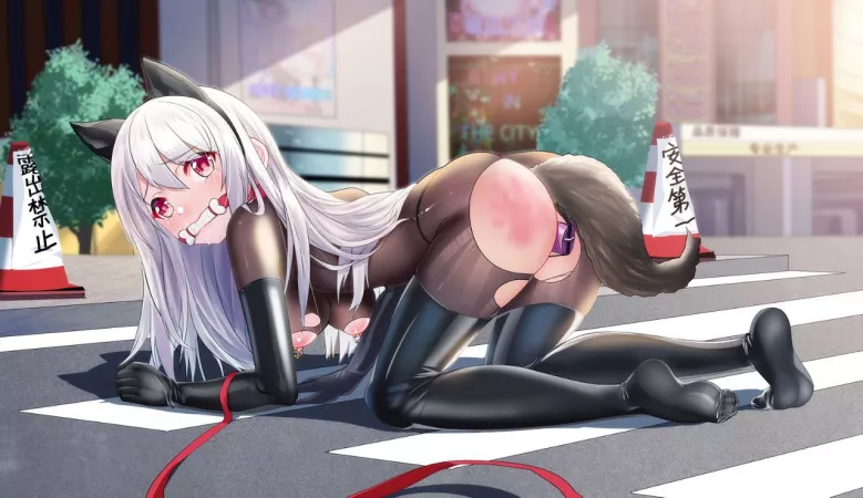 Little doggo crossing the road