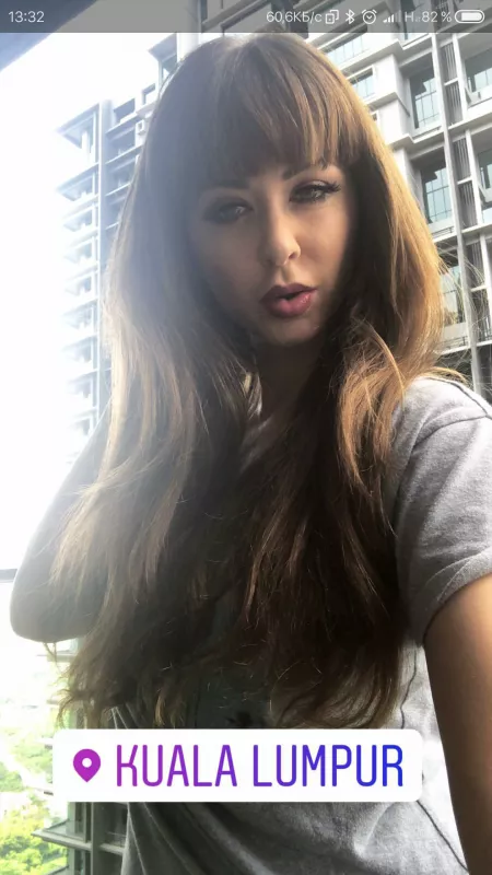 Look like Riley Reid😀😀 Look like Riley Reid😀😀