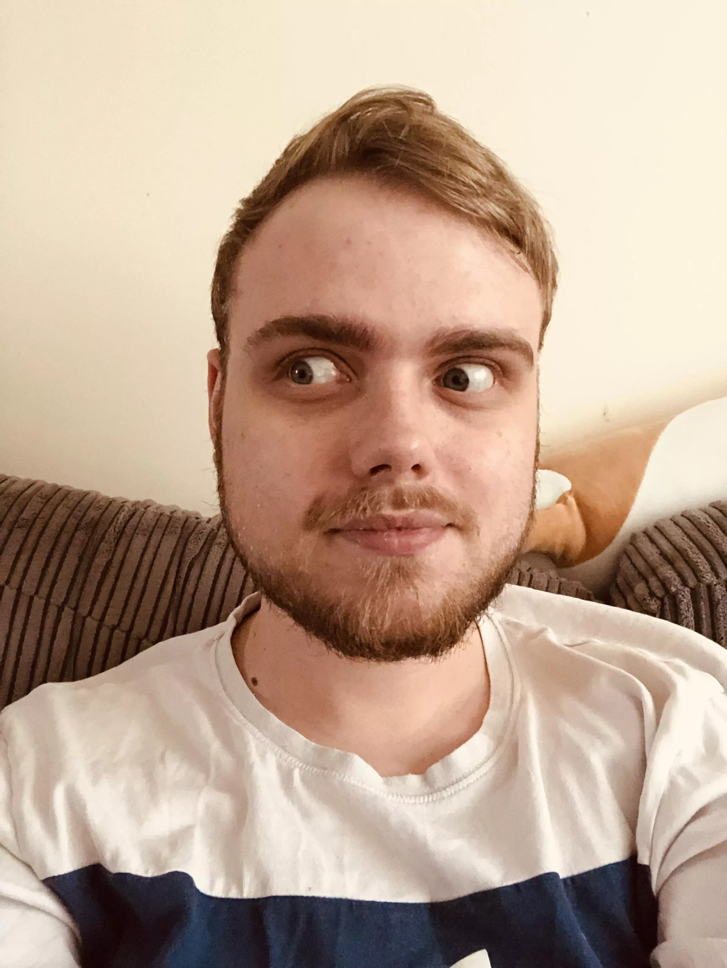 Looking for some new gaymer pals! How’s it hanging? :D