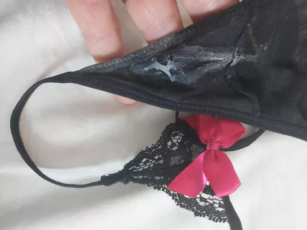 Looks like the wife got horny at work today! I cleaned these up before I put them back in the wash. Delicious!