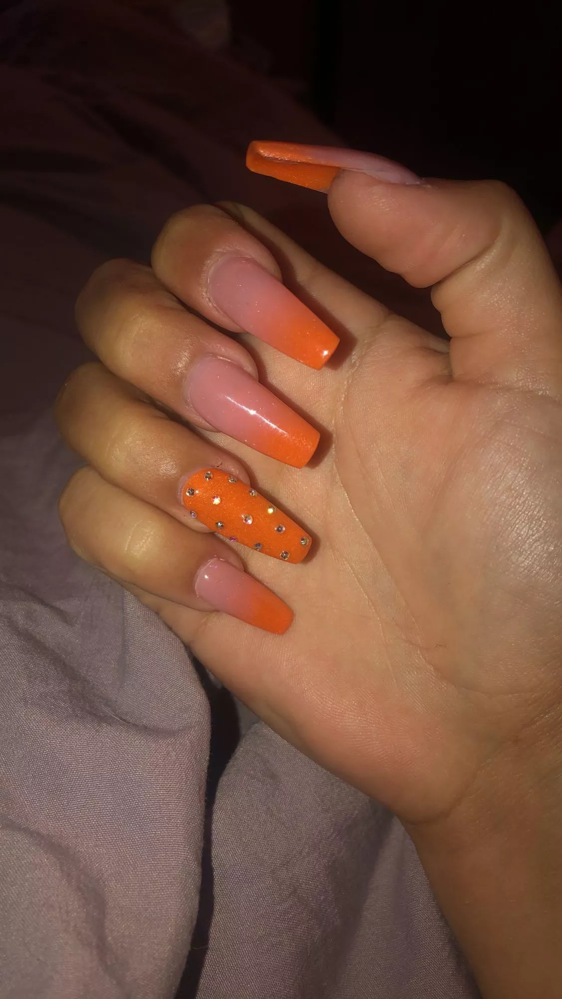 love having my nails done🤗