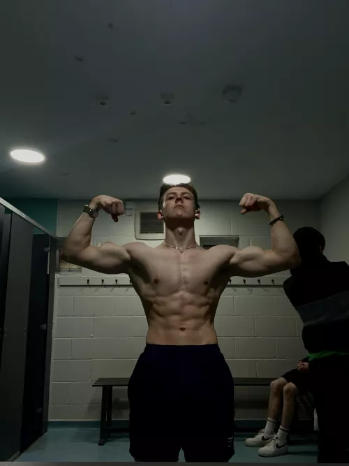 (M) 18, what you wanna do? ;) (M) 18, what you wanna do? ;)