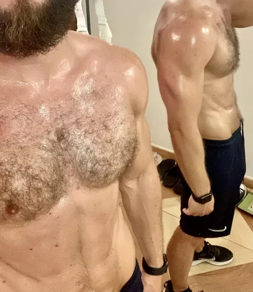 [M] Hairy and sweaty