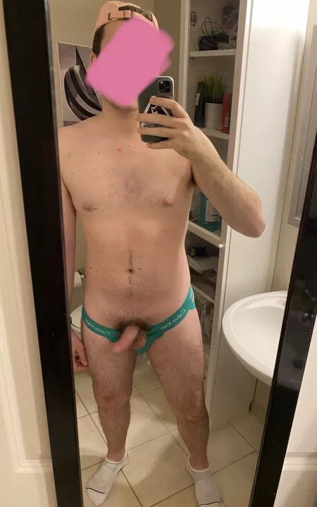 [m] rate my body 1-10 and drop some feedback. 24yo, 6’1”, 205lb