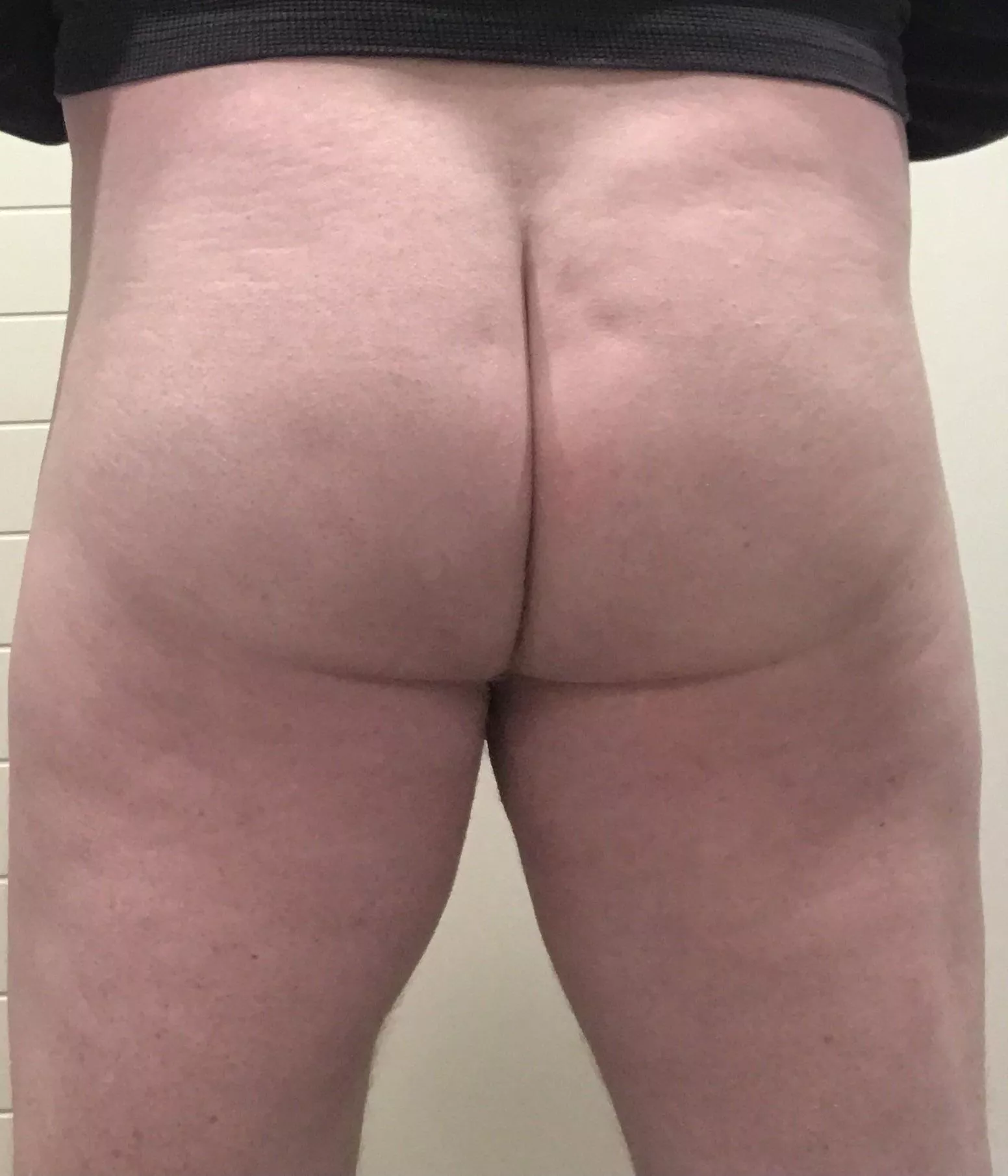 (M) solid slab of arse. Anyone interested? 😜