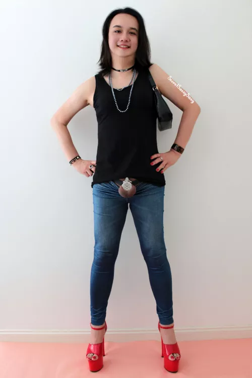 Made it halfway through Locktober wearing this flat metal cage every day