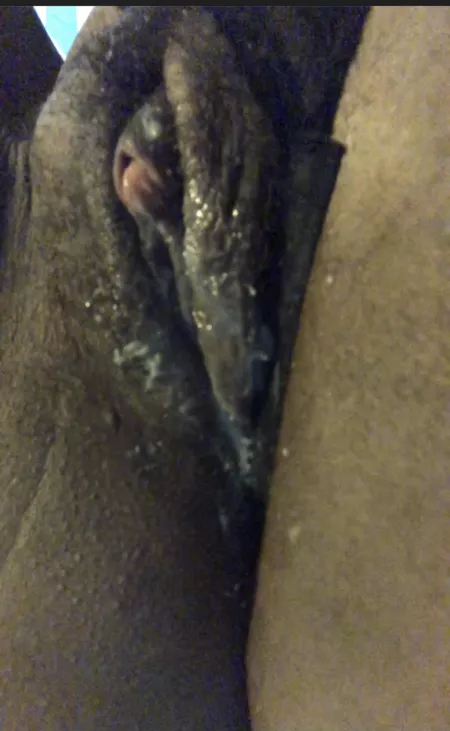 made myself cum in less than a minute 😏 want to see the whole thing? message me