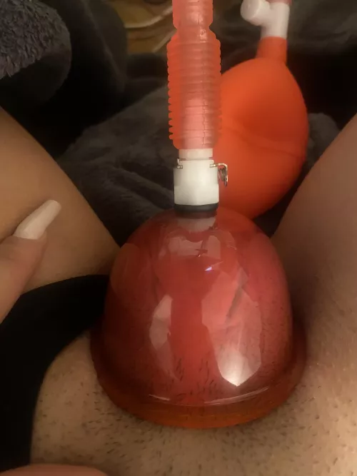Make my pussy [f] drip while in the pump 🥺 I want to hear everything you’d do to my swollen little cunt