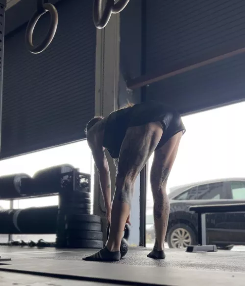 Makes me wonder how many people’s minds wonder at the gym [irtr]