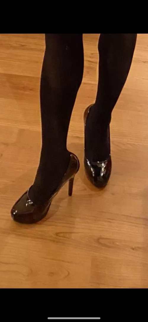 Making up for wearing kitten heels to the office yesterday…back in 5 inches today