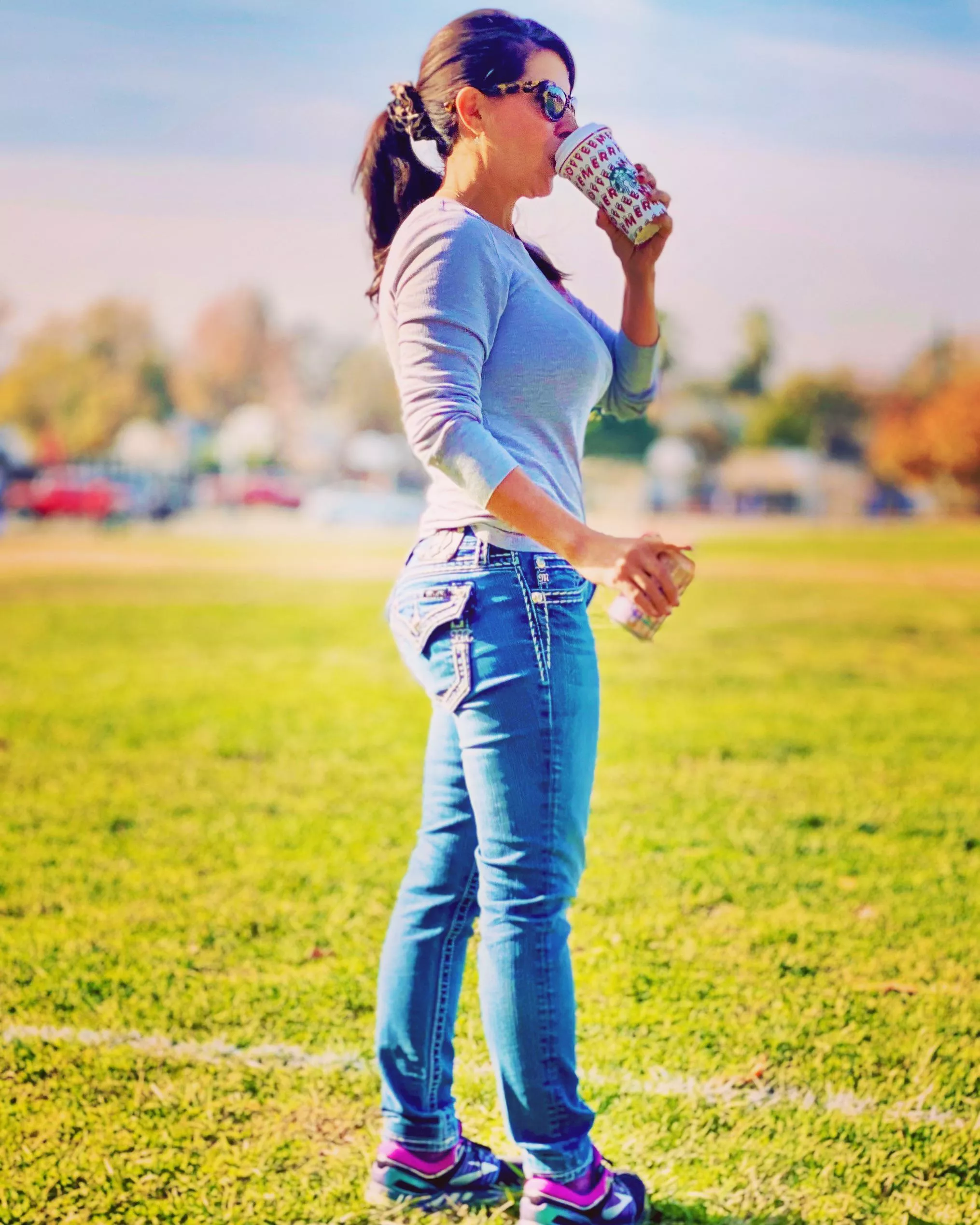 Married soccer mom. Two fisting drinks. She has an SUV parked round back…