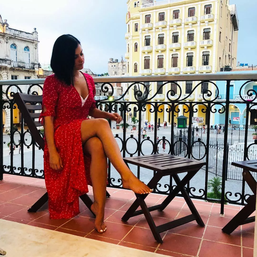 megan olivi