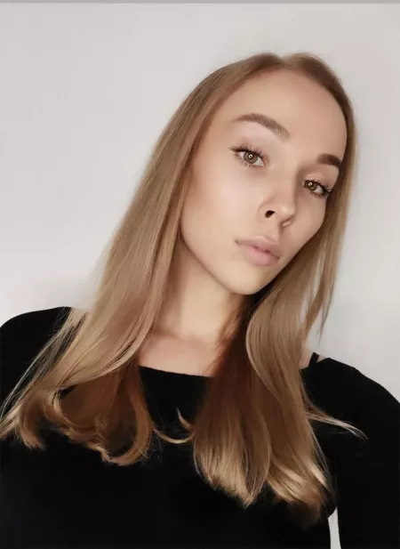 Meow, wanna play? 😚☺