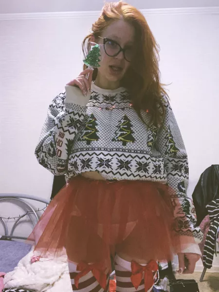 Merry Christmas everyone up in here! 😂🧡