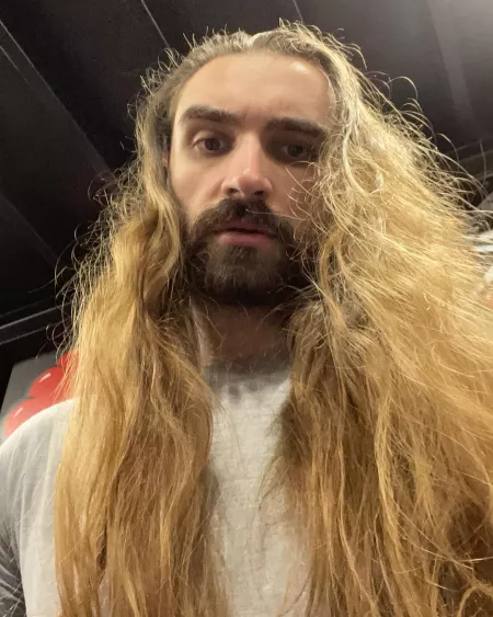 Mid-workout Mane🦁