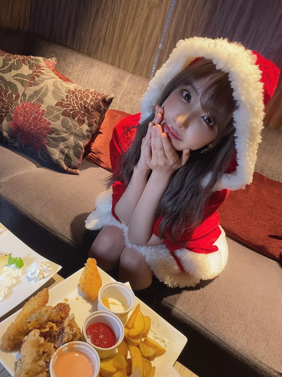 Momonogi Kana