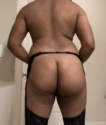 More angles of my thicc mud flaps that need 2 be clapped ASAP 🍑🍰♠️🍆🖤💰💵💶💴💷😈