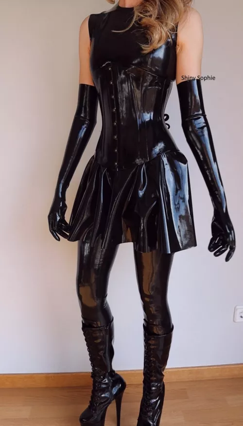 Morning 🖤 I love this outfit